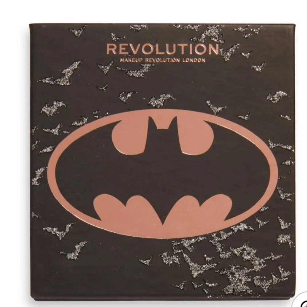 DC Comics Batman X Revolution I Am The Batman‎ Eyeshadow Shadow Palette